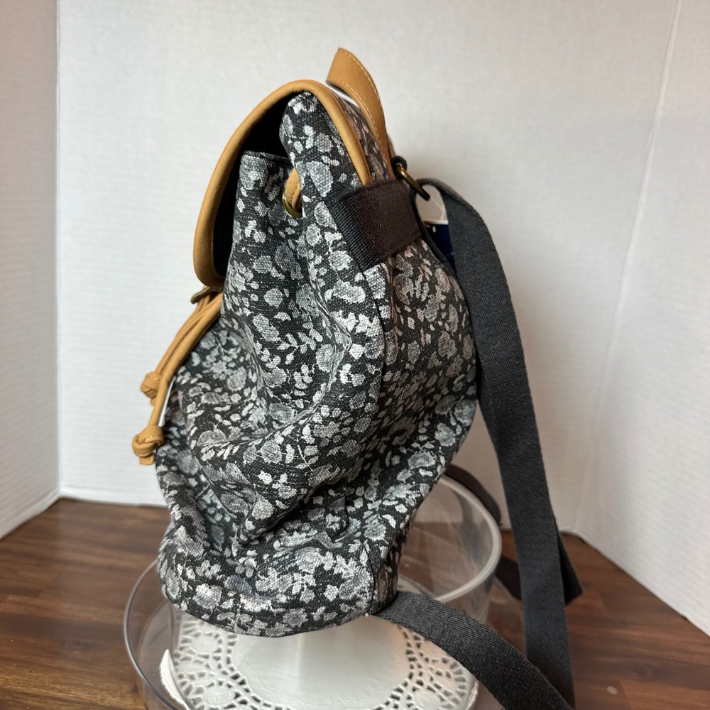Pottery Barn PBteen North Field Collection Mini Rucksack GrayFloral Backpack NWT - Picture 5 of 10